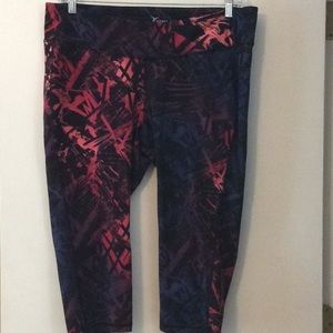 Old Navy Active Go Dry Capris